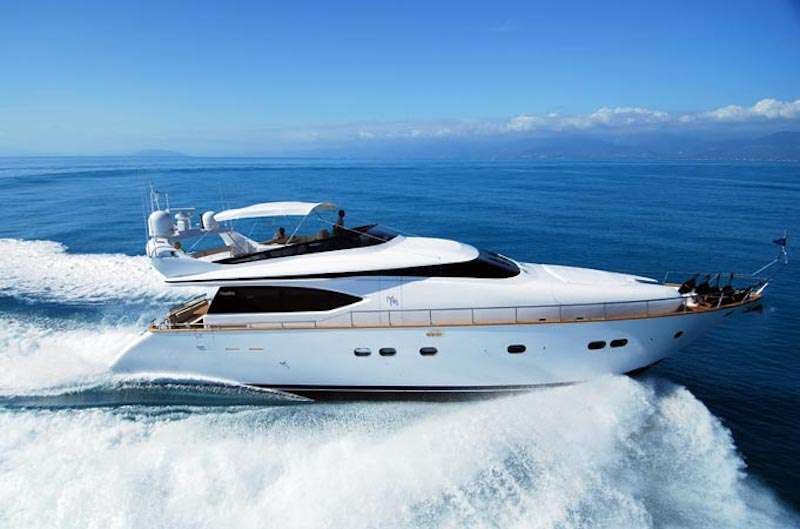 yakos (2) - Motor Boat Charter Sicily & Boat hire in Fr. Riviera & Tyrrhenian Sea 1